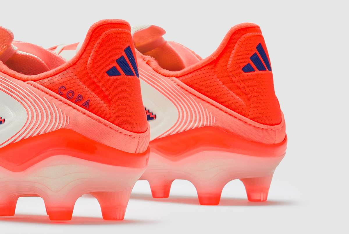 Футбольные бутсы Adidas Copa